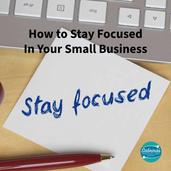 post it that says stay focused and the title of this article at the top of square image