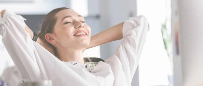 Need to unwind after a long day running your business? These free apps make it simple: sleep sounds, guided meditation, quick breathing resets, and stress-relief coloring, all without spending a dime. Save this for the next time you need to relax fast. #selfcare #smallbusinessowner #freeapps #relaxation #worklifebalance